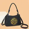 Bolsa tiracolo de ombro novo estilo 2026, bolsa almofada texturizada retrô personalizada, bolsa feminina de grande capacidade com alça de ombro larga