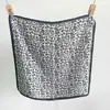 Bufanda de Seda de Mora Versátil Estilo Francés Romántico de Lunares para Mujer, Bufanda Cuadrada de Satén de Seda de 70 cm, Bufanda de Cuello para Primavera y Verano, Bufanda de Seda de Lunares