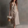 Vestido estilo vacación en la playa para mujer, nueva moda europea y americana de verano, color liso, escote en V, encaje, falda larga