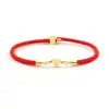Pulsera de Hilo Rojo de Venta Caliente Transfronteriza con Letra Inglesa A-Z y Colgante Grabado Dorado en Forma de Corazón, Pulsera Ajustable, Versátil