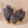 Soporte de Exhibición de Collares con Retrato de Madera en Stock Accesorios para Escaparate Colgador de Colgantes Pantalla de Joyería de Escritorio