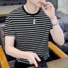 Camiseta de Manga Corta para Hombre Verano Nueva Elegante Cuello Redondo Rayas Horizontales Cuerpo Camiseta Tendencia Marca Top de Media Manga
