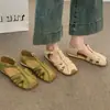 Sandalias Vintage de Punta Cerrada para Mujer 2026 Nuevo Diseño de Nicho Tejidas Huecas con Hebilla Zapatos Jaula de Cerdo Sandalias Planas Huecas