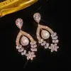 Pendientes Cruzados Transfronterizos Europeos y Americanos de Flor de Zirconia y Botón de Perla de Cobre Vintage, Pendientes Versátiles de Moda de Lujo Ligero de Gama Alta