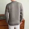 Nuevo suéter de punto jacquard casual para hombre de otoño e invierno, cálido, de cuello semialto, jersey, top de punto base