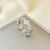 Anillo Ladrillo de Diseño Nicho de Alta Gama Lujo Accesible para Mujer Moda Europea y Americana Creativo Zirconia Chapado en Oro Anillo Abierto Ajustable