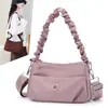 Bolsa Feminina Casual de Um Ombro 2026 Nova Bolsa de Tecido de Nylon com Múltiplos Compartimentos Bolsa de Mão Leve para o Outono Bolsa Transversal