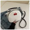 Mochila Pequeña Estilo Coreano Patrón de Lichi Bloques de Color Cereza Venta al por Mayor Verano 2026 Nuevo Bolso de Hombro Cruzado para Teléfono para Mujer