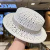 2026 Novo Estilo Chapéu de Palha de Aba Reta Personalizado Estilo Francês Europeu e Americano para Primavera e Verão Viagem ao Ar Livre, Proteção Solar na Praia, Alta Qualidade
