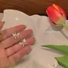 Aretes de Mariposa de Doble Capa con Microincrustaciones de Diamante, Diseño de Nicho de Lujo Ligero, Aretes Nuevos Dulces y Elegantes, Aretes Versátiles para Mujer