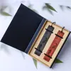 Set de Marcadores de Libros de Peces Jugando Juntos en el Agua, Marcadores de Libros Clásicos Grabados de Sándalo, Regalo de Graduación, Regalo del Día del Maestro
