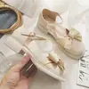 Moda Verano 2026 Zapatos Mary Jane Mujer Huecos Suela Plana Lazo Zapatos Pequeños de Cuero Zapatos Individuales Mujer Combinar Faldas Sandalias Mujer