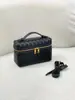 Bolsa de Lancheira Tecida Transfronteiriça para Mulheres 2025 Nova Bolsa Versátil Feita à Mão Pequena Quadrada Bolsa de Ombro Único Transversal de Mão