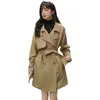 2026 Novo Estilo Coreano Toque de Luxo Comprimento Médio Popular Versátil Estilo Britânico Casaco Trench Coat da Moda Peça de Roupa Externa Feminina Primavera Outono