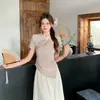 Verão 2026 Novo Estilo Tamanho Plus Feminino Estilo Chinês Tradicional Vazado Bordado Manga Curta Slim Fit Jovem Blusa