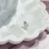 Arete de Acero de Titanio Médico con Zirconia Brillante de Colores, Corazón de Ángel con Alas, Amor, Estilo Cromado Simple de Lujo Ligero para Mujeres