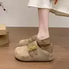 Novedad de otoño hebilla de cinturón de doble uso sandalias casuales de suela blanda estilo coreano 2026 sandalias de punta cerrada para mujer con plataforma para aumentar la altura estilo Birkenstock