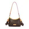 Bolso de hombro de moda transfronterizo con un diseño vintage de lujo ligero de alta gama, bolso tote de gran capacidad, bolso para el trabajo, bolso cruzado para mujer