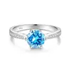 Anillo Clásico de Moissanita Redonda de Color de 1 Quilate con Montura de Seis Garras, Plata de Ley S925, Joyería al por Mayor en Stock, Personalización