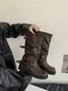 Botas de ciclismo longas marrons de sola grossa para mulheres, novo estilo outono e inverno 2026, botas de perna de calça empilhadas, botas longas finas de cano médio