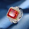 Nuevo traje de joyería Huabi 2024 taladro de alto carbono corte flor de hielo incrustación de cobre traje de temperamento piedra principal 10*12
