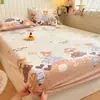 Conjunto de lençóis de cama de veludo com floco de neve, três peças, marca Simmons, à prova de sujeira e poeira, forrado com fleece para o inverno, capa protetora de cobertura total, estilo de capa de cama taiwanesa