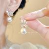 Aretes Populares de Plata S925 con Zircón y Perlas para Mujer, Aretes Versátiles Elegantes de Mariposa Nicho de Lujo Ligero de Alta Gama