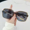 Óculos de Sol Polarizados Populares com Armação Quadrada de Banana para Homens, Óculos de Sol Dobráveis com Armação Grande para Dirigir para Mulheres, Óculos de Sol Pequenos da Moda que Mostram o Rosto