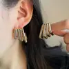 Uau Brincos Estilo Metal Minimalista de Luxo com Coração Vazado de Pérola Floral Retrô Europeu e Americano