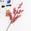 Frutas Vermelhas Artificiais Transfronteiriças Enfeites de Decoração para Casa Feriado Fruta Vermelha Flores Artificiais Decoração de Eventos ao Ar Livre Fruta