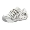 Tênis Masculino Super Fire Popular na Internet Tendência Popular Design de Nicho Estilo Pão de Forma Versátil Casual Tênis que Aumenta a Altura Sapatos da Moda para o Verão
