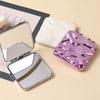 Espejo pequeño de doble cara, portátil para mujer y hombre, con soporte de escritorio plegable, mini espejo de maquillaje cuadrado especial.