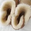 3352 Botas de Nieve de Piel de Oveja Cálidas de Invierno para Mujer de Caña Corta Antideslizantes Casuales Acolchadas de Cuero de Lana Zapatos de Nieve