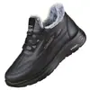 Zapatos de invierno populares para hombre tipo slip-on para exportación, con cuero impermeable, forro engrosado, tallas grandes y suelas antideslizantes, adecuados para hombres de mediana edad y mayores