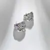 Brincos de Metal Dourado com Cobre, Irregulares e Plissados, em Forma de C para Mulheres, Novos Brincos de Tarraxa Minimalistas da Moda Atacado