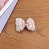 Tela de cuadros florales del fabricante Adornos de lazo hechos a mano Accesorios Adornos para mascotas Correas Chalecos Accesorios de ropa