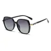 Nuevas gafas de sol polarizadas de alta gama para hombre estilo lujo ligero decoración de diamantes para mujer fabricantes venta al por mayor moda marco de foto de calle