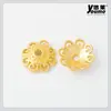 Al por mayor aleación chapado en oro hueco soporte para flores hecho a mano material con cuentas soporte para cuentas tapa de flor accesorios para joyería diy cuentas sueltas