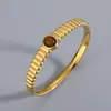 Pulsera Transfronteriza de Acero Inoxidable Europea y Americana Pulsera de Acero de Titanio Piedra Ojo de Tigre Pulsera de Pareja Simple Versátil Moderna Elegante Pulsera Abierta