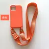 Fivela de boca de galinha com furo grande, cordão de silicone, capa para Apple 15, toque amigável à pele, capa de silicone líquido, fornecimento direto da fábrica, atacado