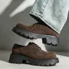 Sapatos masculinos de couro fosco estilo coreano, bico largo, de amarrar, estilo retrô, cano baixo, tamanho grande, sola grossa, sapatos de trabalho da moda