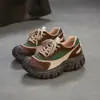 Jie Zhou 2026 Outono Novo Couro Bovino de Primeira Camada Estilo Floresta Retrô Sola Grossa Tipo Pneu Mocassins com Cadarço Fashion Versátil Sapatos Femininos