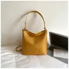 Bolsa de Palha Tecida de Nicho Transfronteiriça Feminina Nova Moda Verão 2026 Bolsa Simples de Ombro Bolsa Transversal com Toque de Luxo