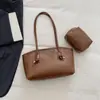Bolso de Gran Capacidad para Mujer 2025 Otoño e Invierno Nueva Moda Bolso de Hombro para Viajar Diseño Nicho Casual Bolso Tote Personalizado