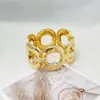 Pulseira Geométrica de Alto Padrão com Design Vazado Quadrado e Redondo, Personalidade Moderna, Design de Nicho, Moda Leve de Luxo, Estilo Minimalista Versátil