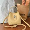 Bolsa de Mão Elegante e Moderna para Escritório Feminino, Nova Coleção Primavera/Verão 2026, Exquisiteira Bolsa de Ombro Transversal Estilo Balde para o Dia a Dia