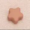 Cierre magnético temático de amor para evitar que la ropa se suba, broche invisible para ajustar el tamaño del escote, broche para el pecho para asegurar la ropa y dispositivo de ajuste de manga.