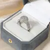 Anillo de Lujo Ligero y de Gama Alta Totalmente Incrustado con Circonita para Mujer, Anillo de Dedo Índice Moderno y Versátil, Oro Rosa, Plata, Latón y Chapado en Oro