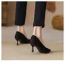 Novedad Otoño 2026 Gamuza Punta Fina Tacón de Aguja Tacones Altos Mujer Versátil Cómodos No Rozan los Pies Entrevista Profesionales Planos