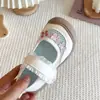 Tênis Feminino Doce de Renda com Velcro 2026 Primavera/Verão Novo Solado Macio Bico Fechado Anti-Chute Malha Sapatos Funcionais